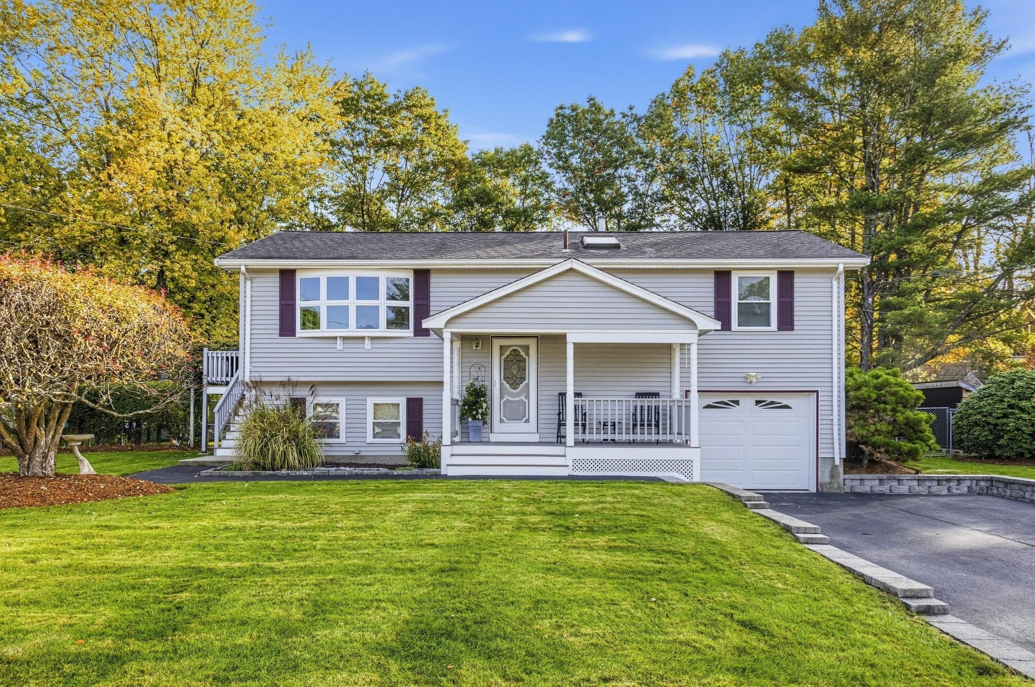 Single Family Residence at 7 Phyllis Drive, Billerica MA 01821, photo 2 of 34