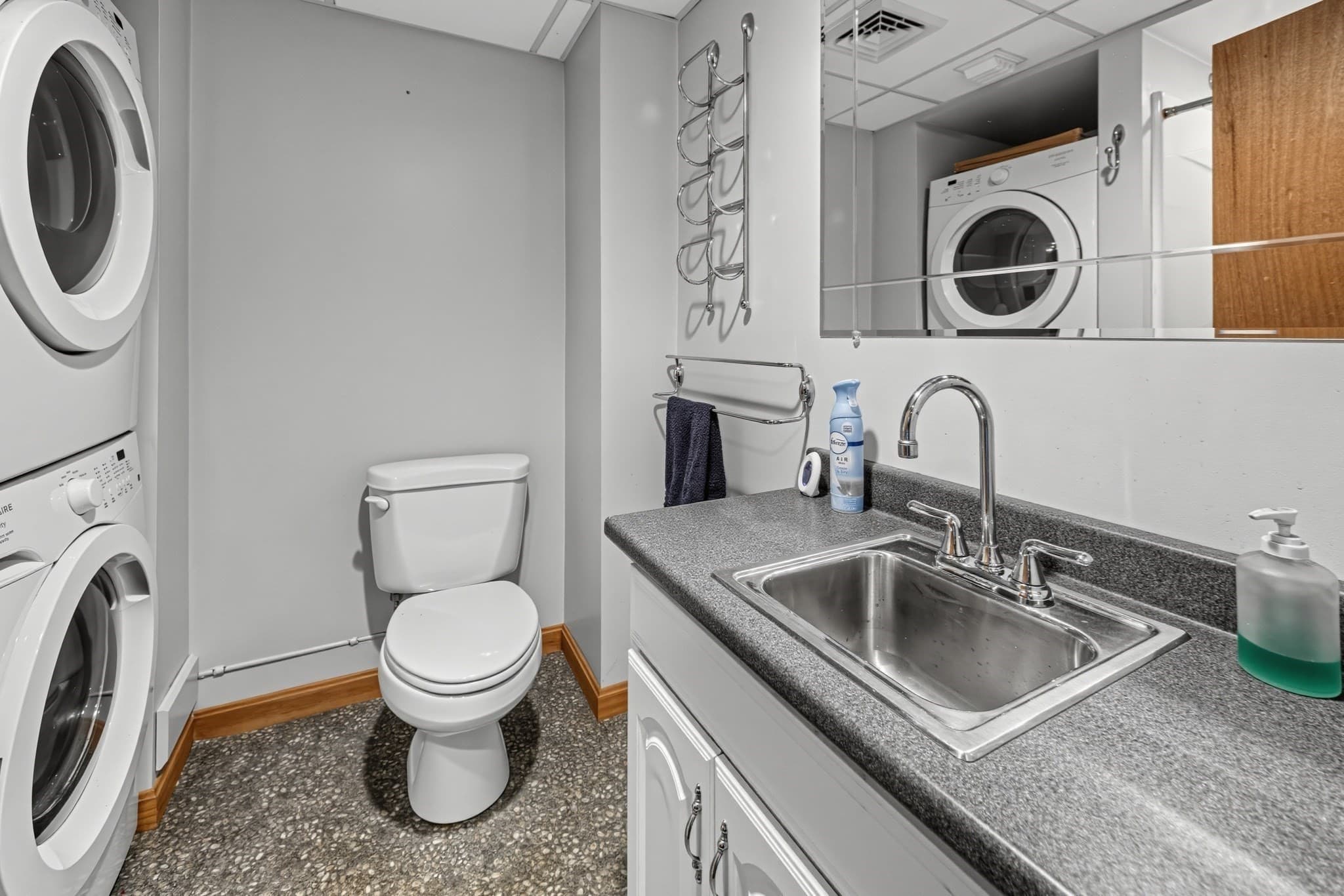 Single Family Residence at 7 Phyllis Drive, Billerica MA 01821, photo 26 of 34