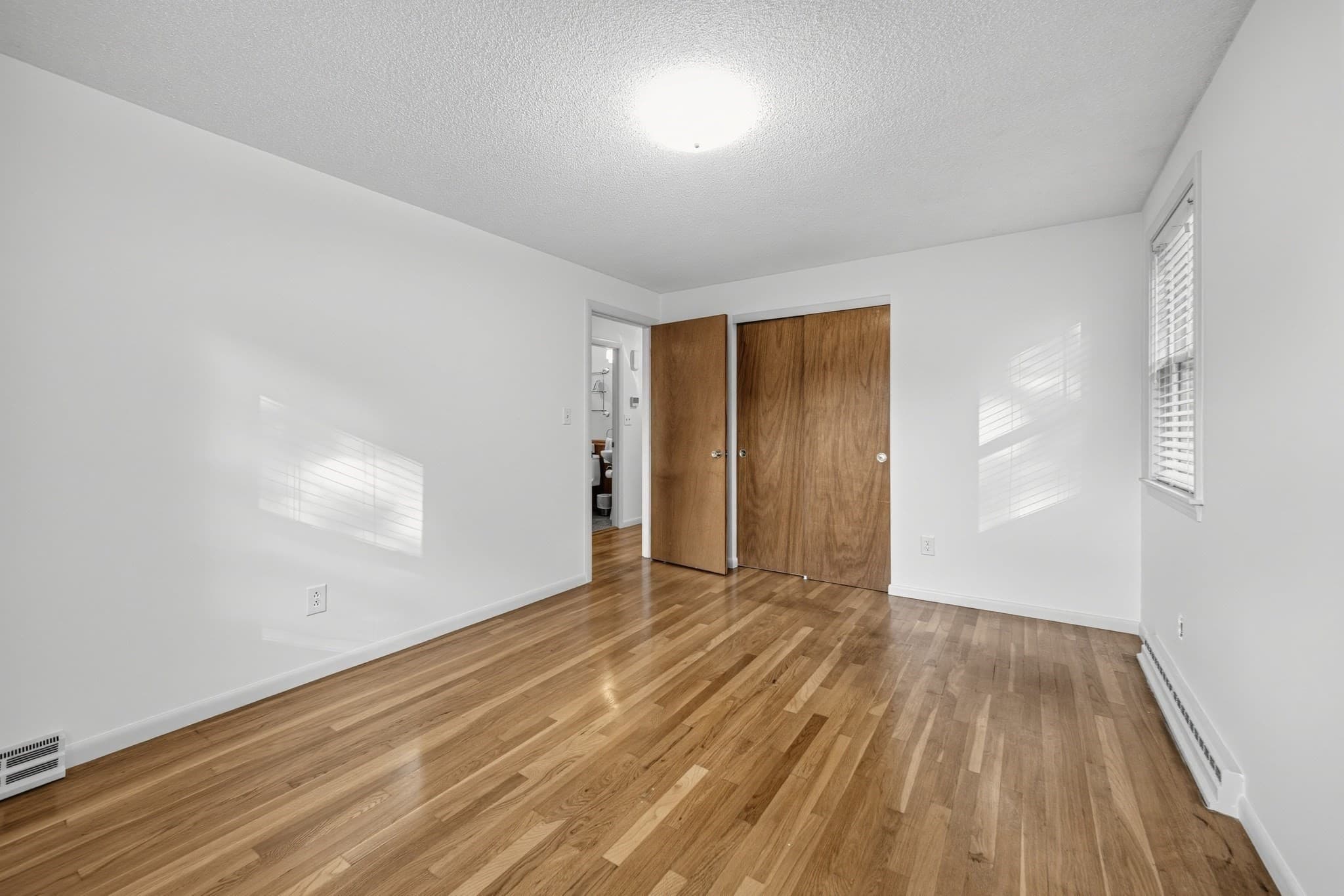 Single Family Residence at 7 Phyllis Drive, Billerica MA 01821, photo 24 of 34