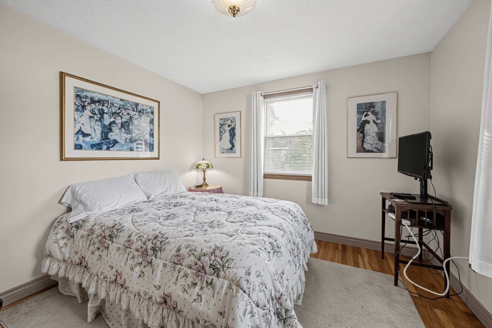 Single Family Residence at 7 Phyllis Drive, Billerica MA 01821, photo 14 of 34
