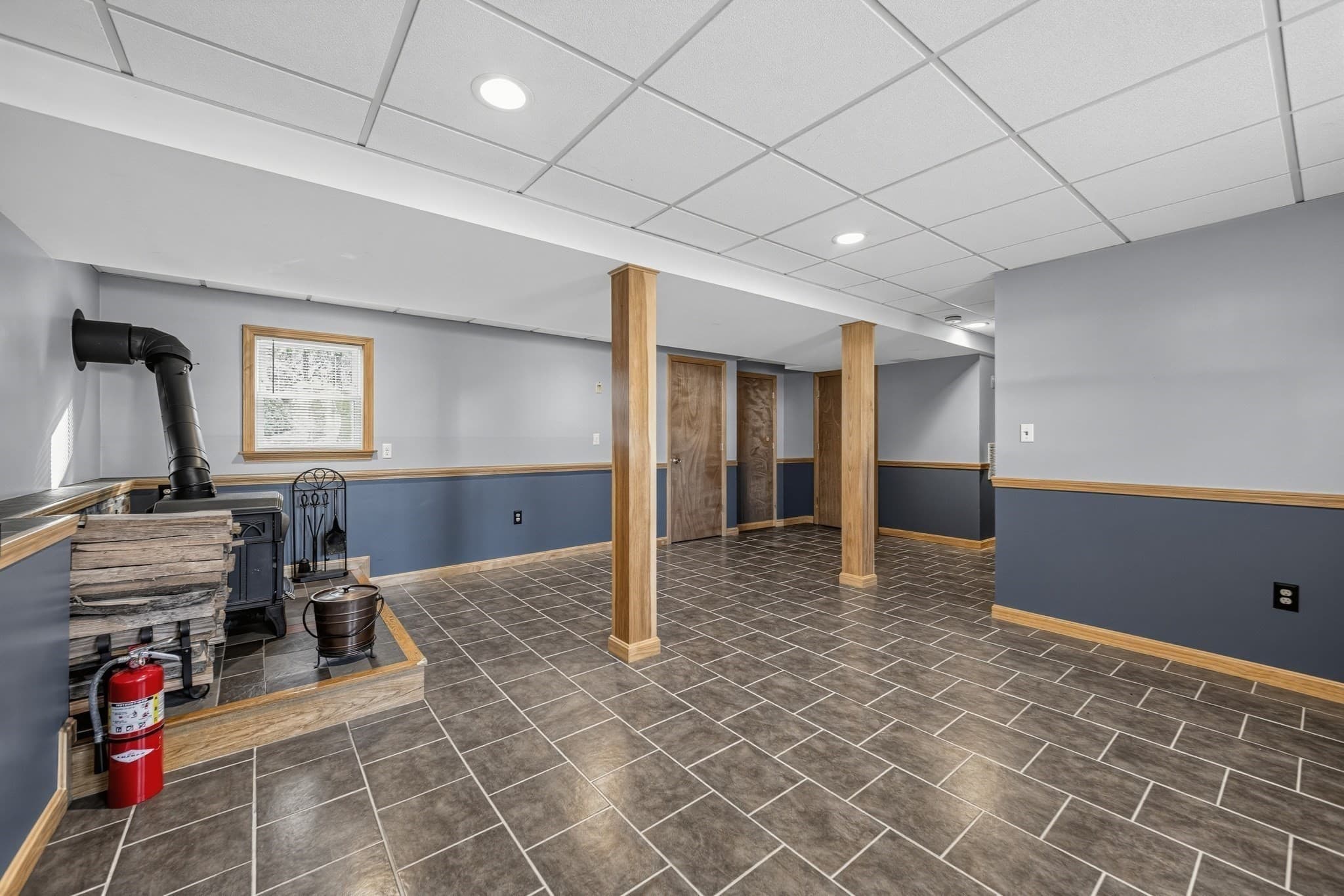 Single Family Residence at 7 Phyllis Drive, Billerica MA 01821, photo 29 of 34