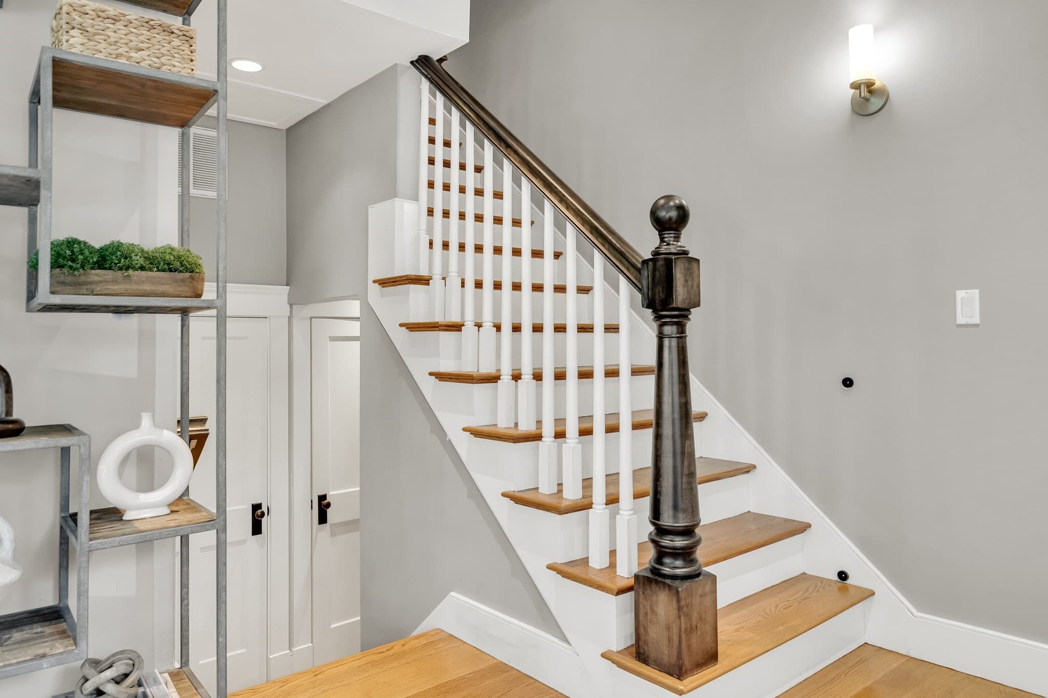 Condominium at 1-7 Brattle Cir` # 1, Cambridge MA 02138, photo 6 of 24