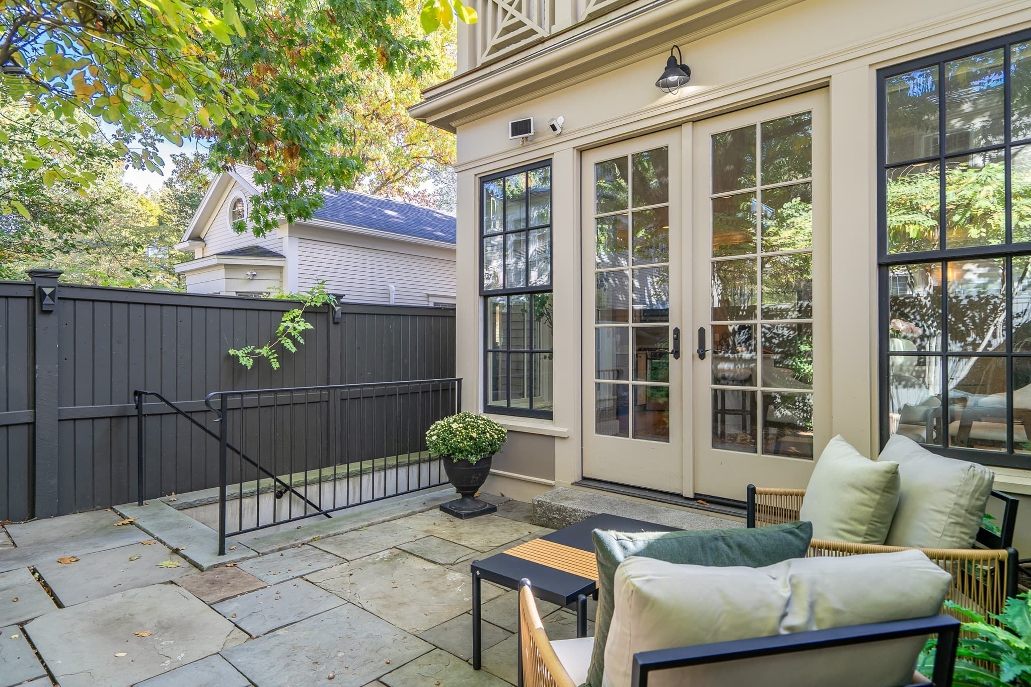 Condominium at 1-7 Brattle Cir` # 1, Cambridge MA 02138, photo 12 of 24