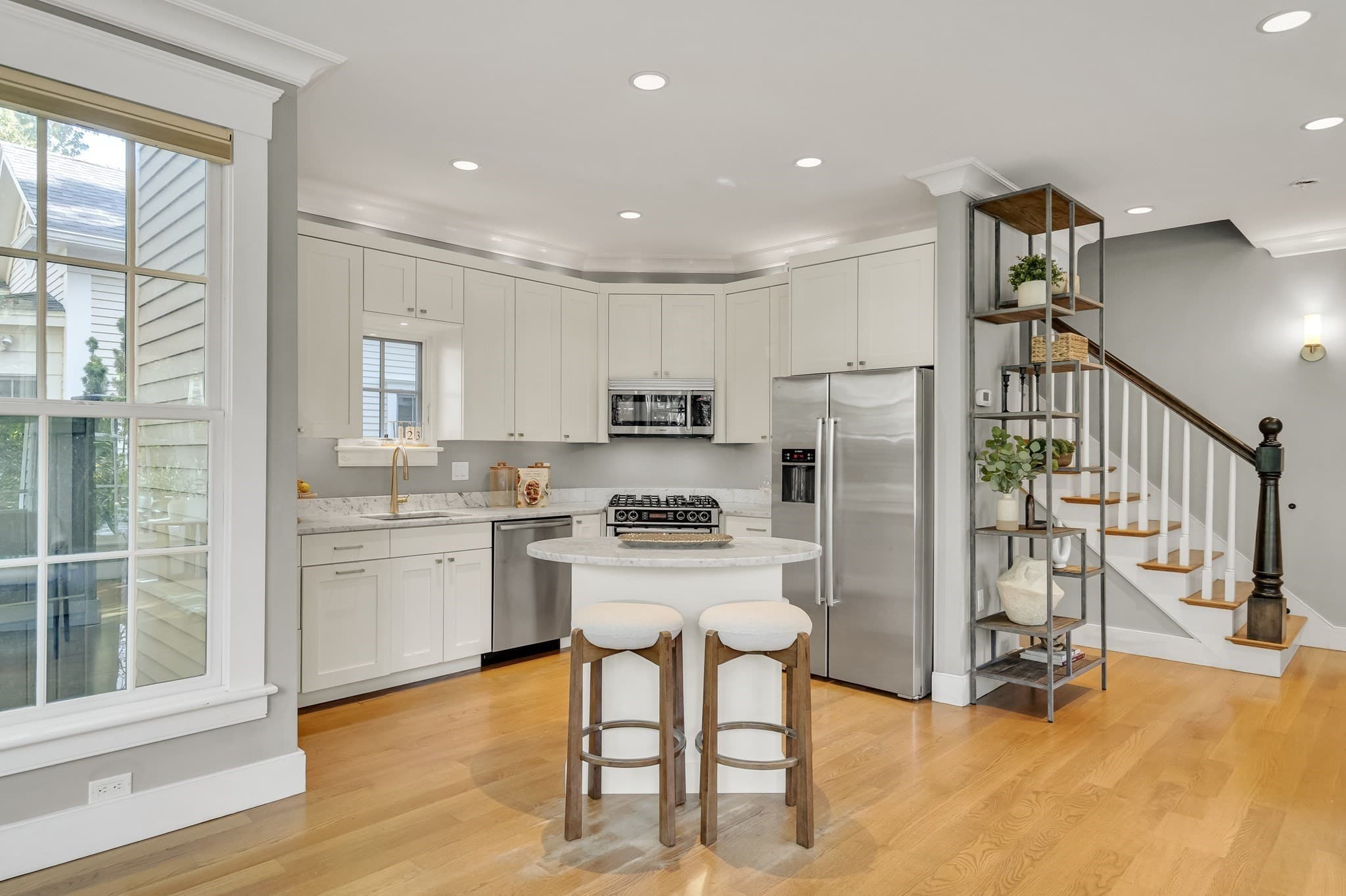 Condominium at 1-7 Brattle Cir` # 1, Cambridge MA 02138, photo 7 of 24