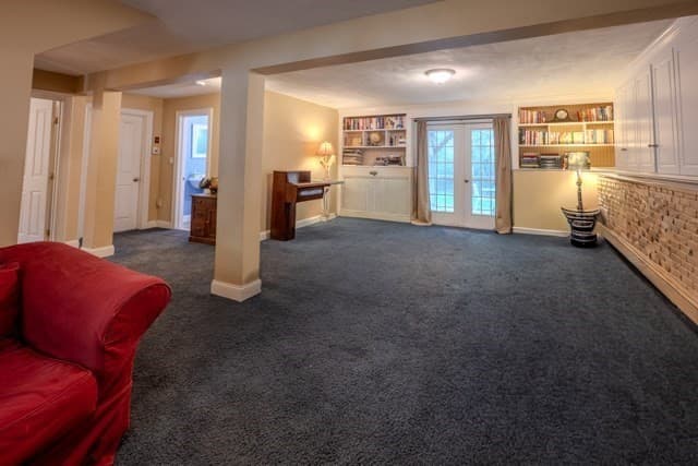 Single Family Residence at 5 Pomeroy Rd, Andover MA 01810, photo 36 of 42