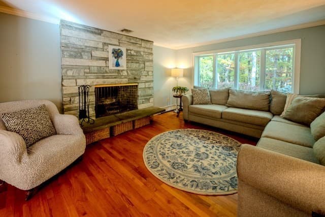 Single Family Residence at 5 Pomeroy Rd, Andover MA 01810, photo 9 of 42