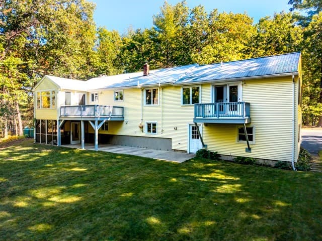 Single Family Residence at 5 Pomeroy Rd, Andover MA 01810, photo 4 of 42