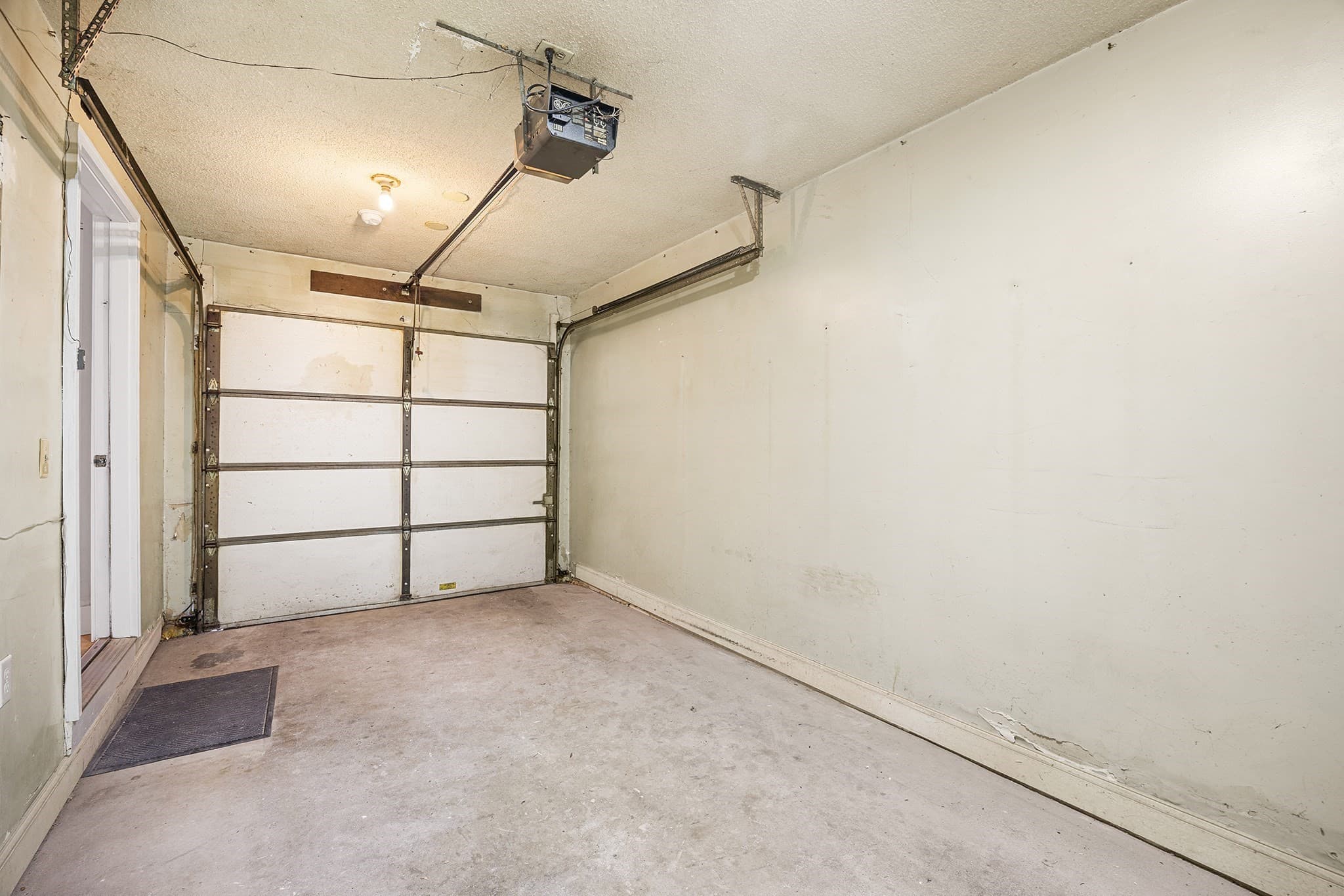 Condominium at 28 Margin St # A, Lynn MA 01905, photo 30 of 36
