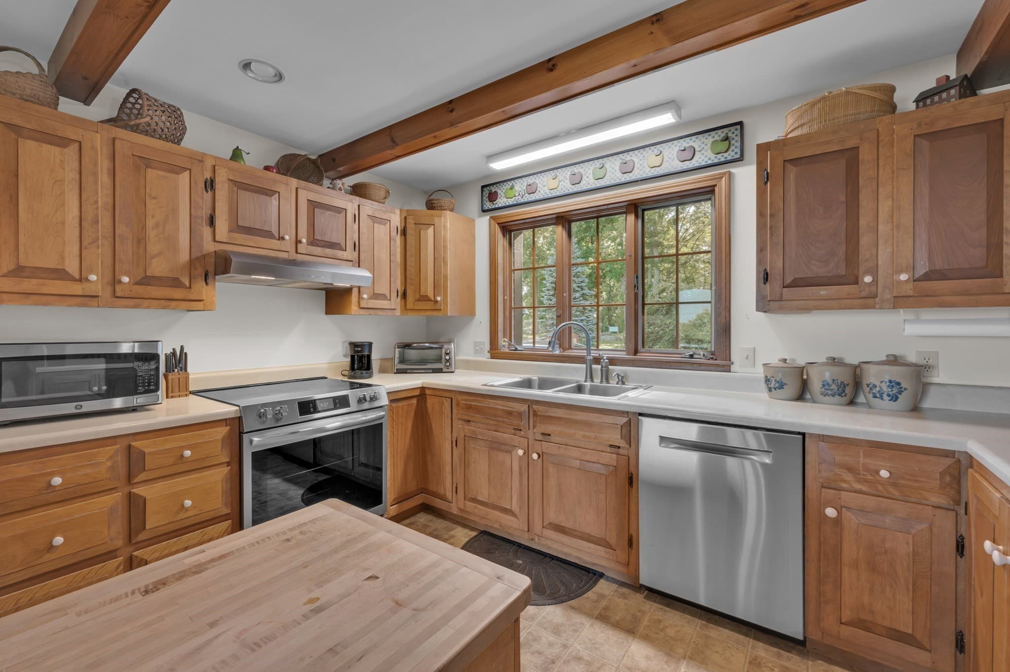 Commercial Sale at 94 John Gilbert Rd, West Brookfield MA 01585, photo 5 of 36