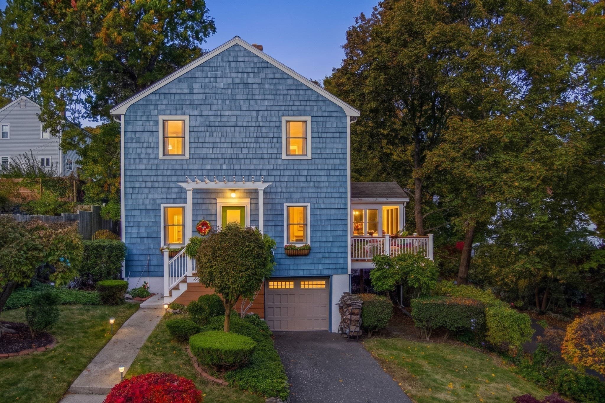 Single Family Residence at 9 Sutherland Rd, Lexington MA 02421, photo 5 of 37