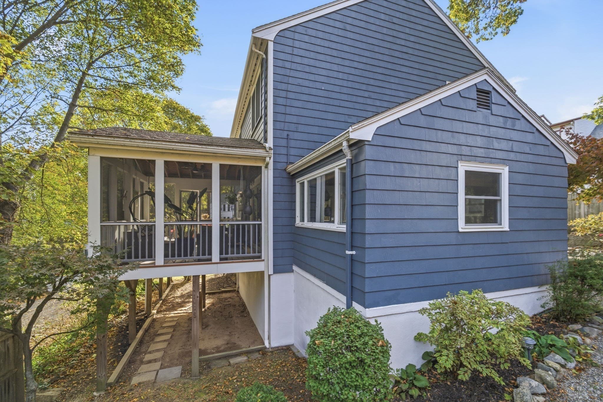Single Family Residence at 9 Sutherland Rd, Lexington MA 02421, photo 34 of 37