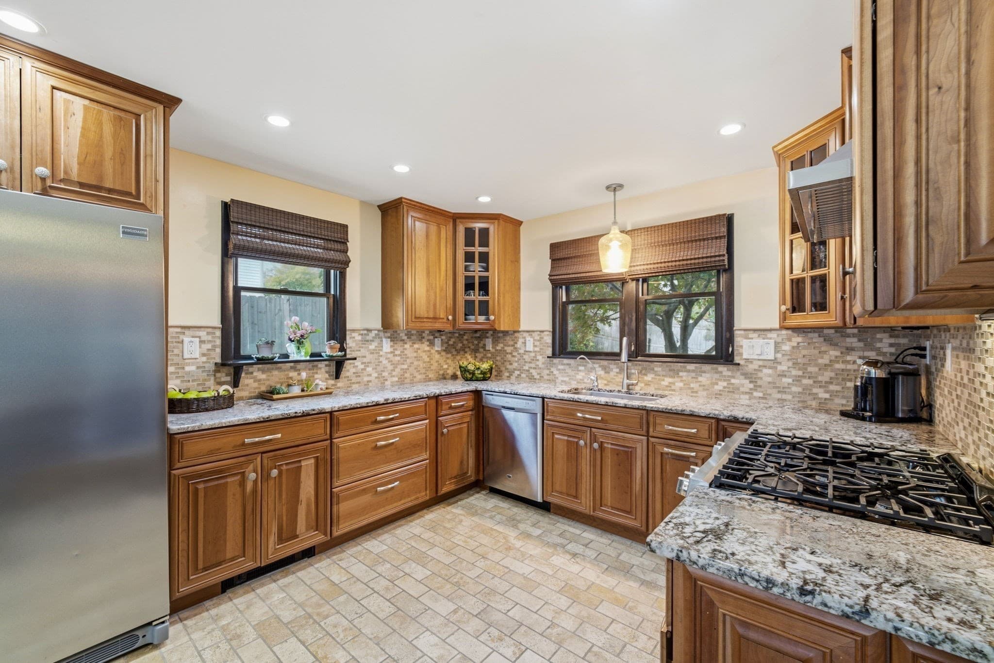 Single Family Residence at 9 Sutherland Rd, Lexington MA 02421, photo 11 of 37