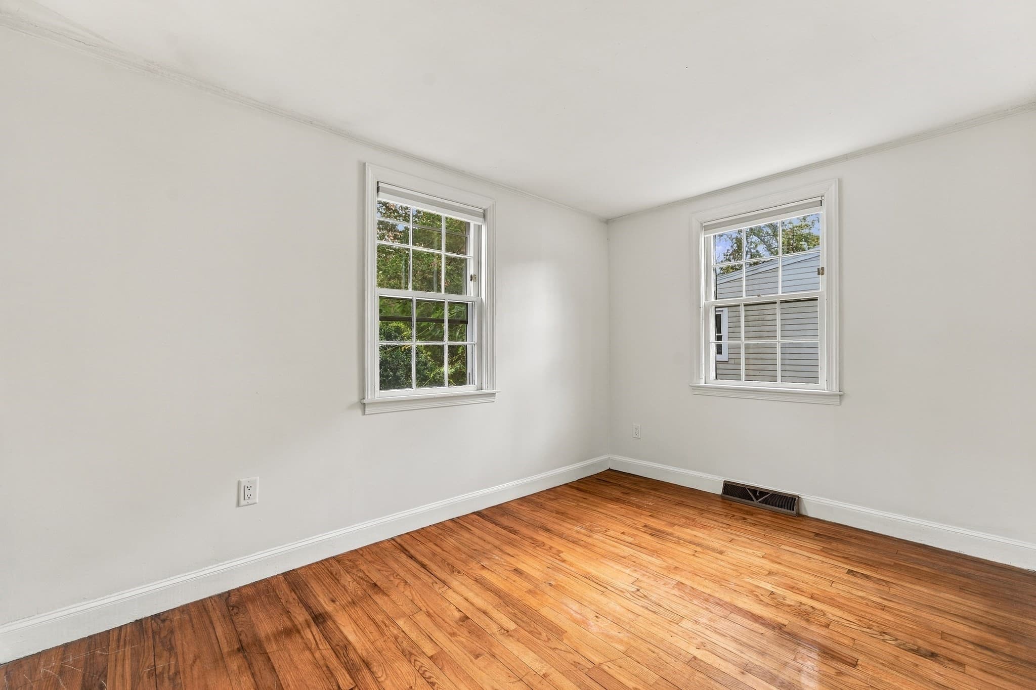 Single Family Residence at 35 Fay Rd, Scituate MA 02066, photo 13 of 23