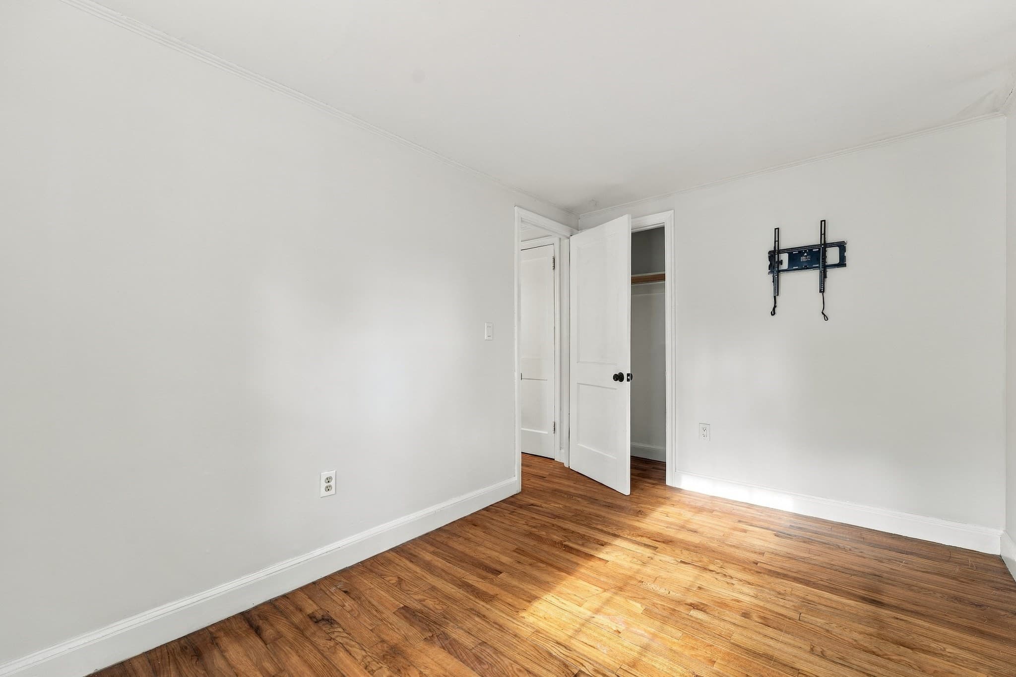 Single Family Residence at 35 Fay Rd, Scituate MA 02066, photo 14 of 23