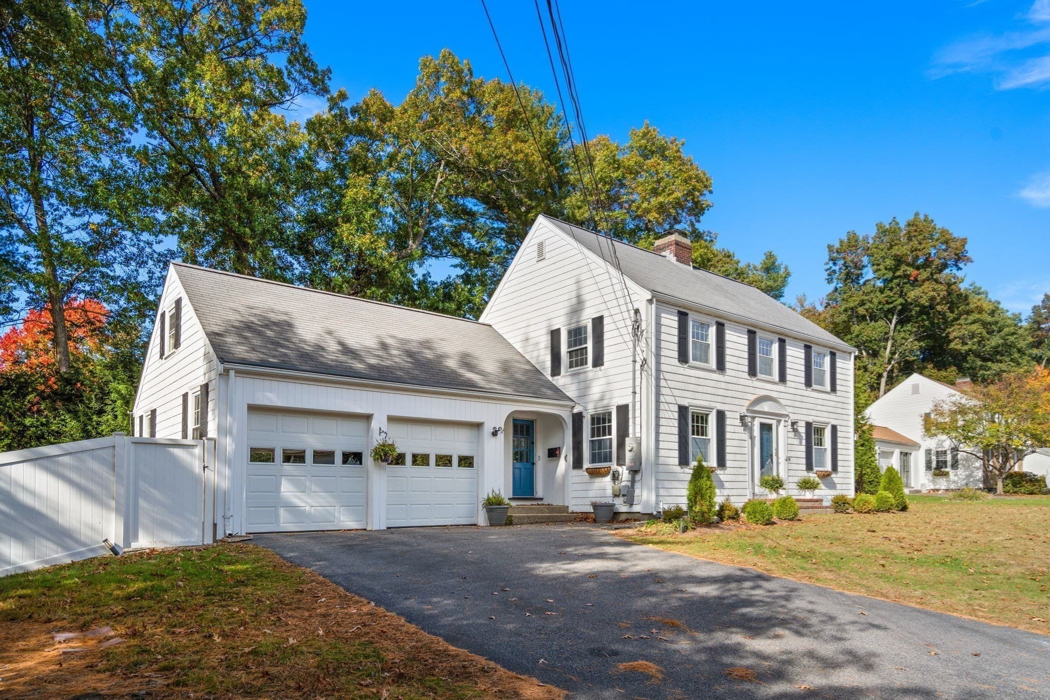 Single Family Residence at 14 Longfellow Rd, Norwood MA 02062, photo 2 of 41