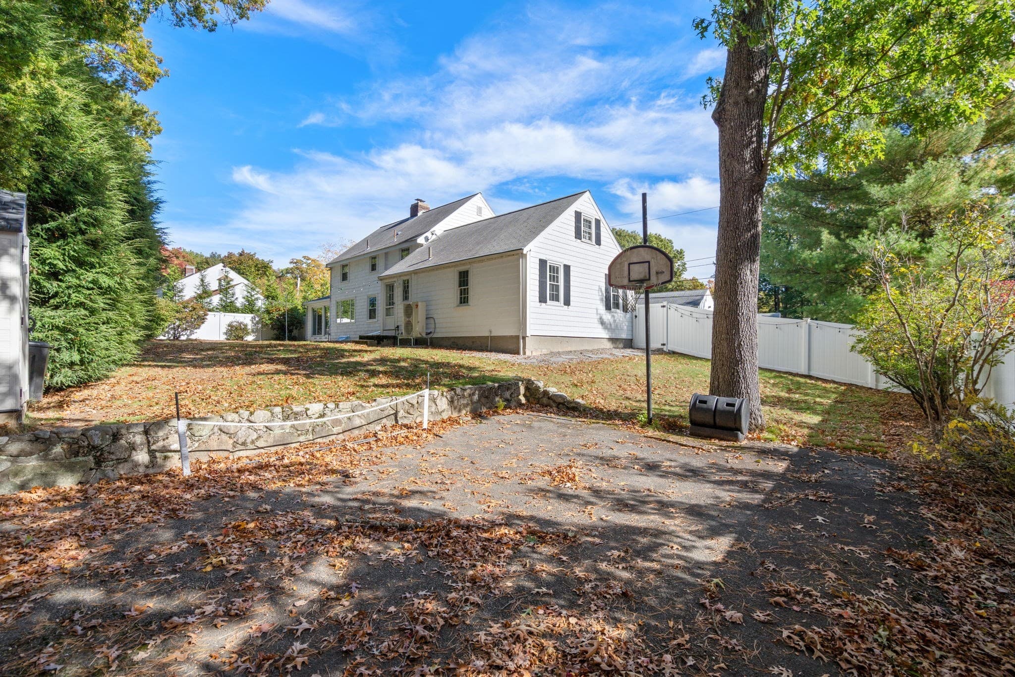 Single Family Residence at 14 Longfellow Rd, Norwood MA 02062, photo 6 of 41