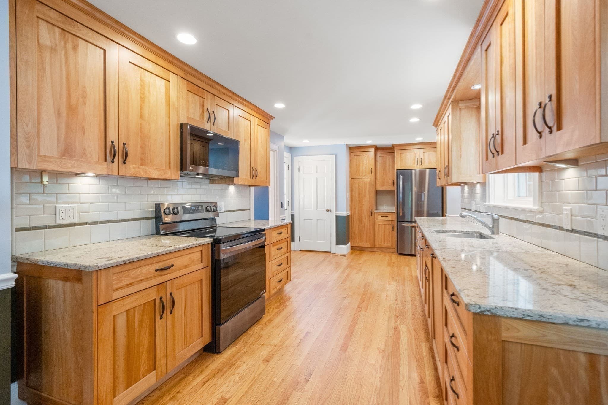 Single Family Residence at 14 Longfellow Rd, Norwood MA 02062, photo 22 of 41