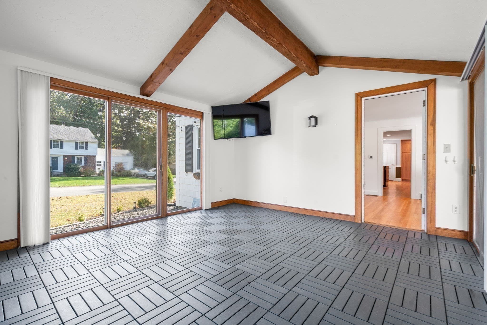 Single Family Residence at 14 Longfellow Rd, Norwood MA 02062, photo 19 of 41