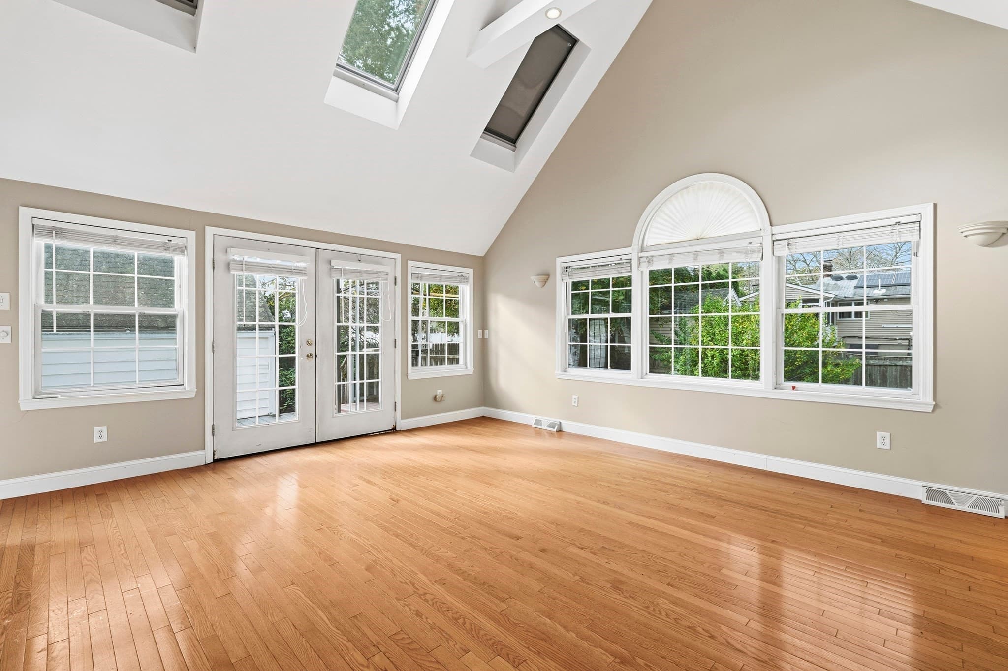 37 Jordan St, Beverly MA 01915