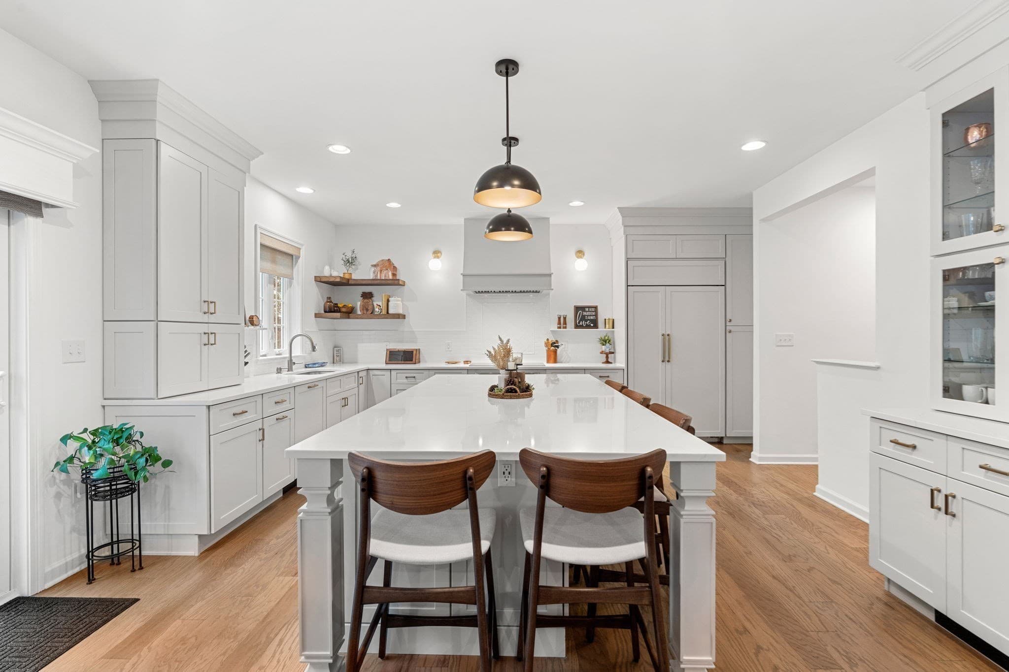 Single Family Residence at 33 Skyhawk Cir, Weymouth MA 02190, photo 6 of 40