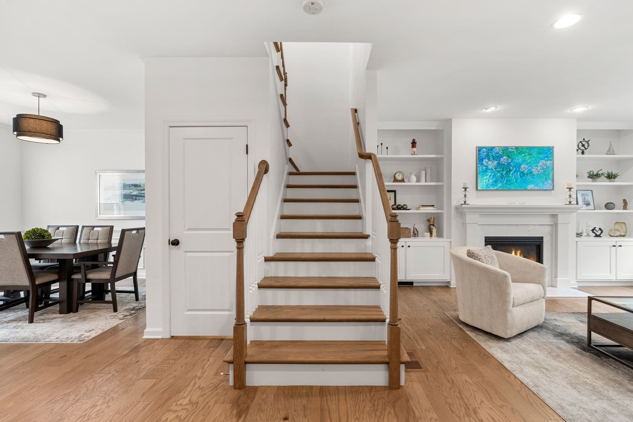 Single Family Residence at 33 Skyhawk Cir, Weymouth MA 02190, photo 16 of 40
