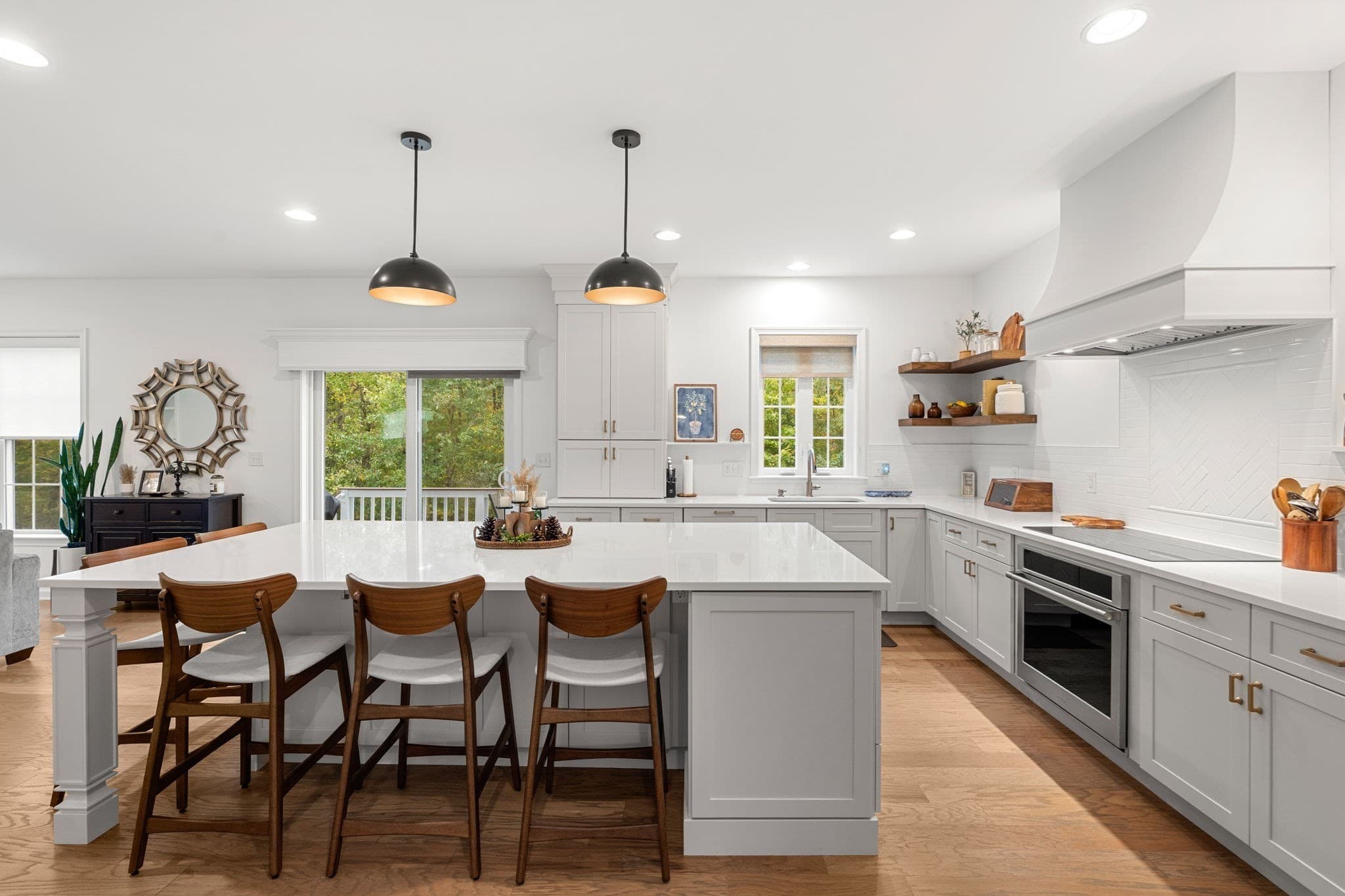 Single Family Residence at 33 Skyhawk Cir, Weymouth MA 02190, photo 7 of 40