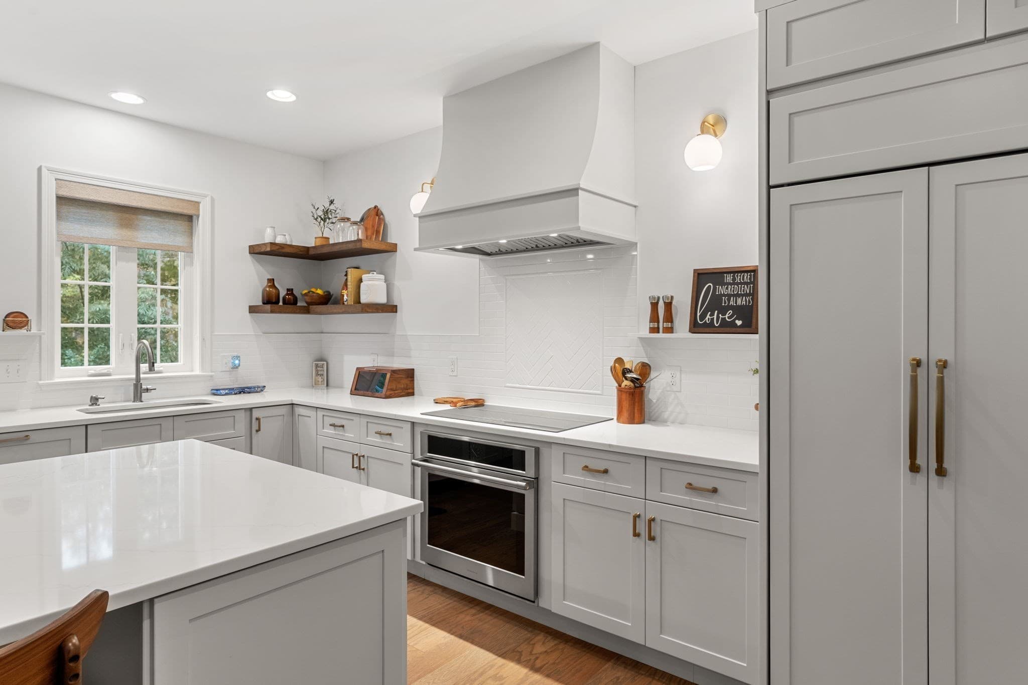 Single Family Residence at 33 Skyhawk Cir, Weymouth MA 02190, photo 9 of 40