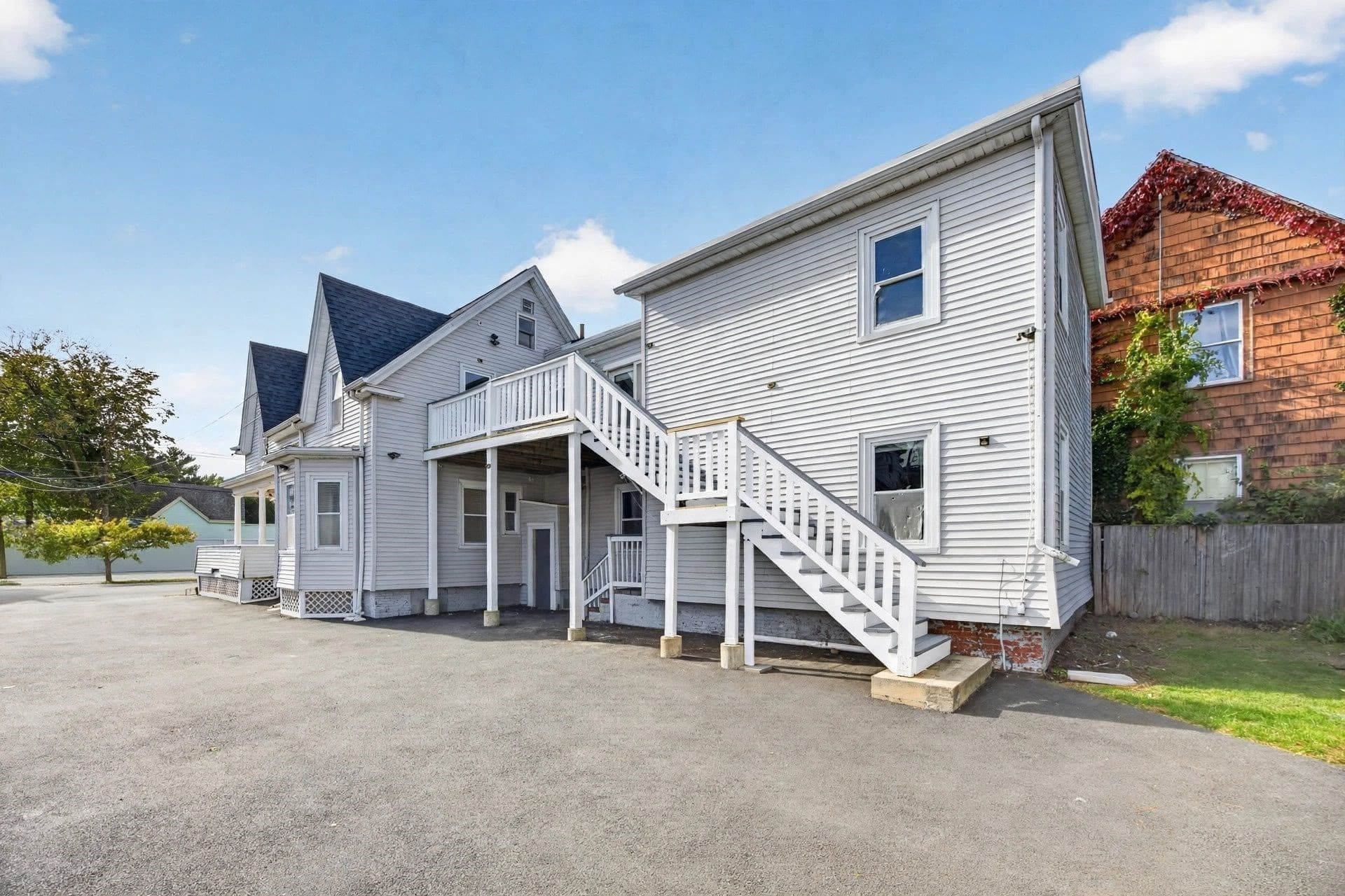 Multi Family at 48 Breed St, Lynn MA 01902, photo 4 of 42