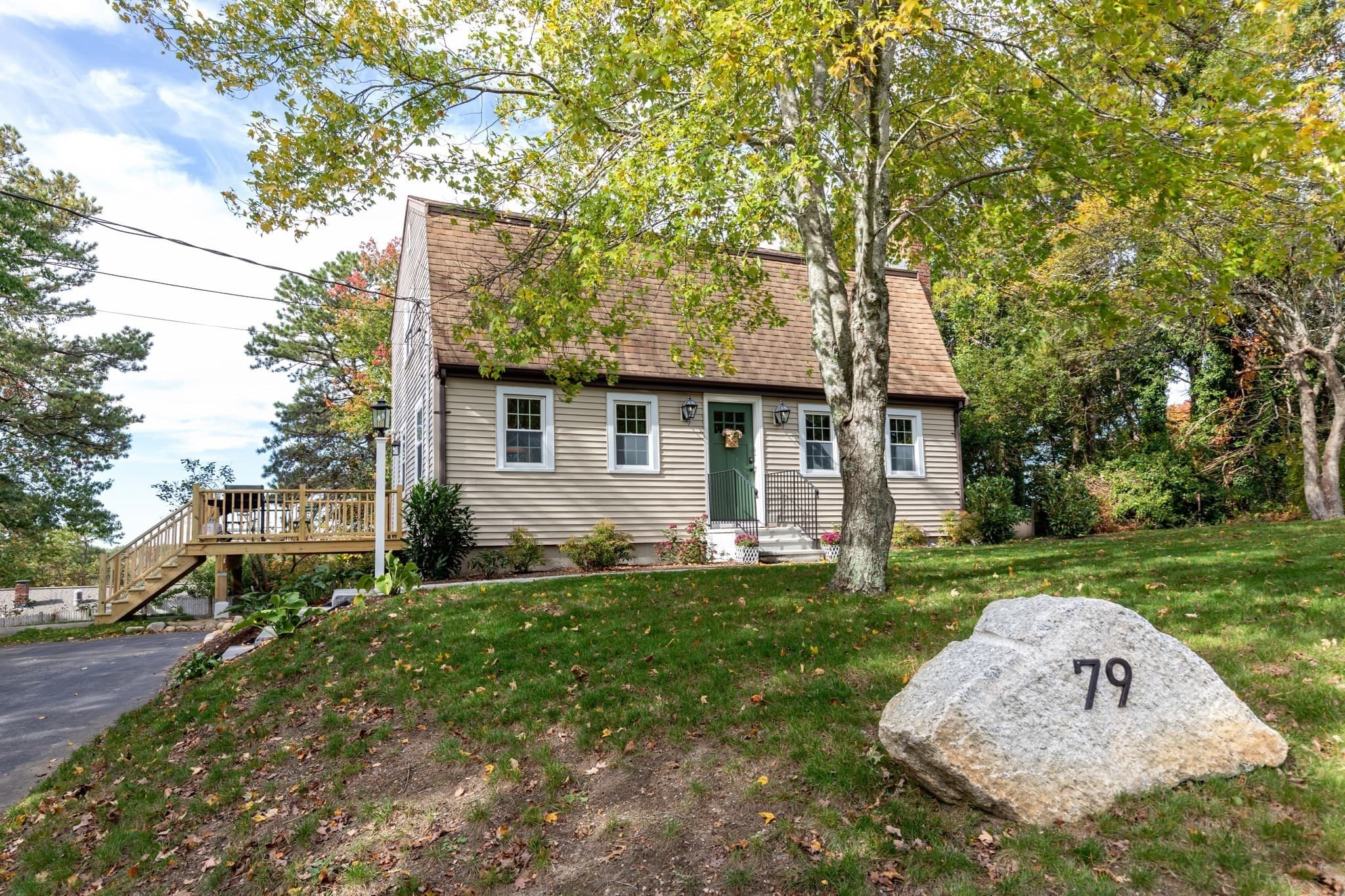 79 Colchester Dr, Plymouth MA 02360