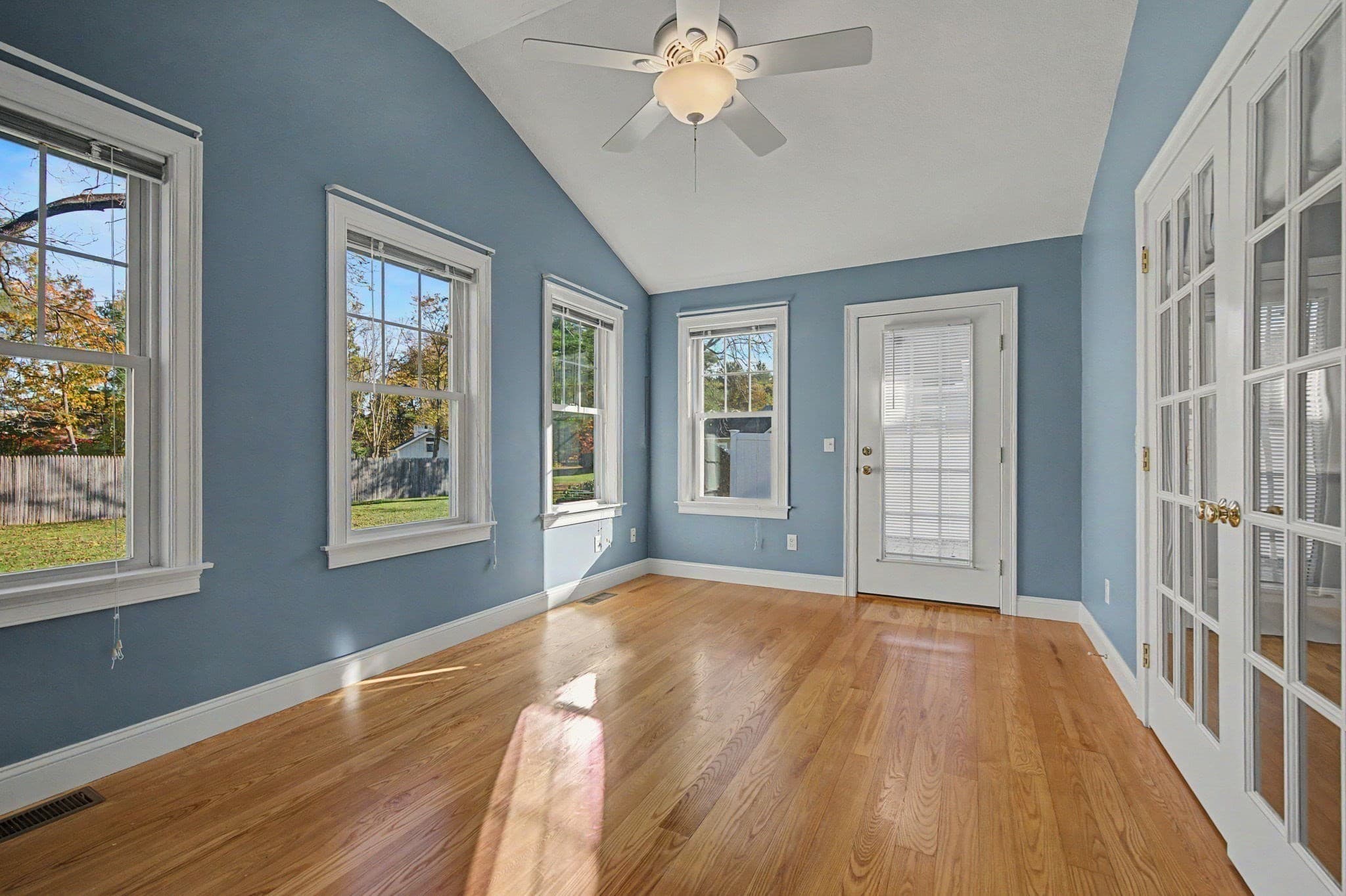Condominium at 22 Pomeroy Meadow Rd # 2, Southampton MA 01073, photo 13 of 37