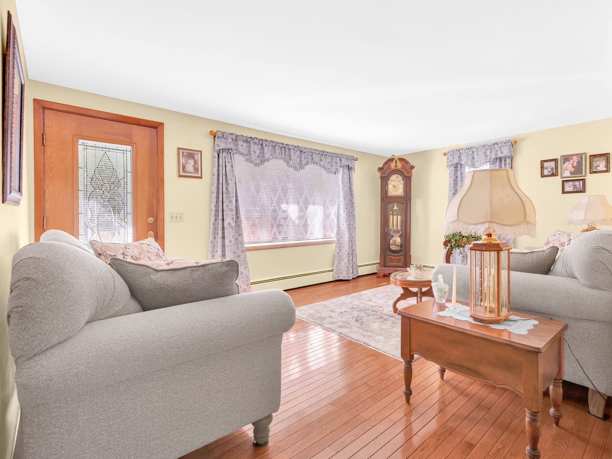 Single Family Residence at 580 Wrentham Road, Bellingham MA 02019, photo 7 of 38