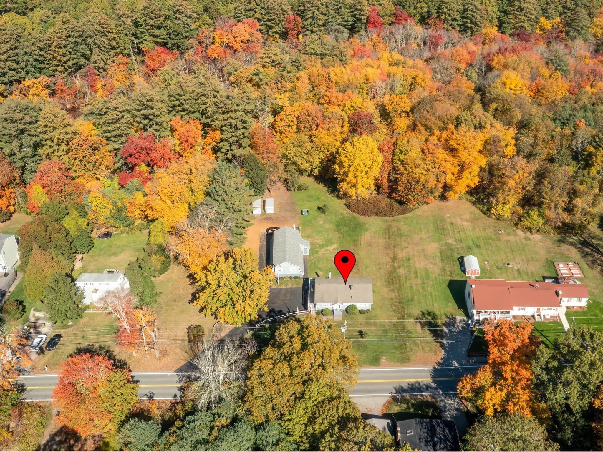 Single Family Residence at 580 Wrentham Road, Bellingham MA 02019, photo 4 of 38