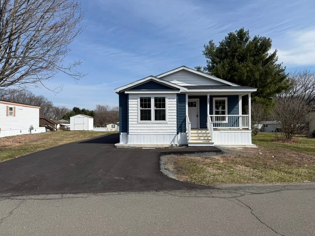 Mobile Home at 16 Asher Lane, Pepperell MA 01463, photo 3 of 20