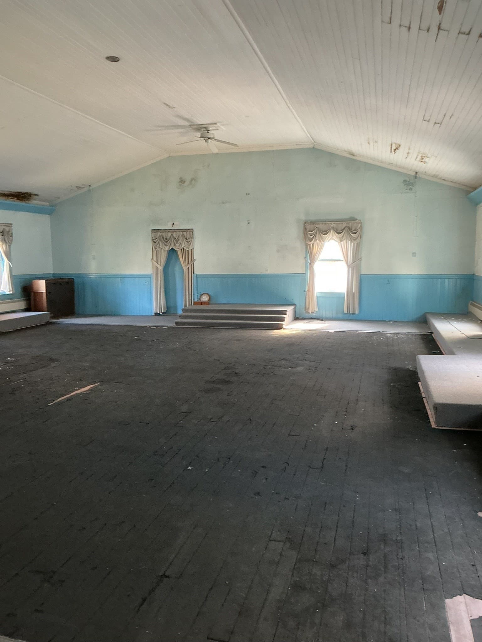 Commercial Sale at 64 Main St, Russell MA 01071, photo 16 of 22