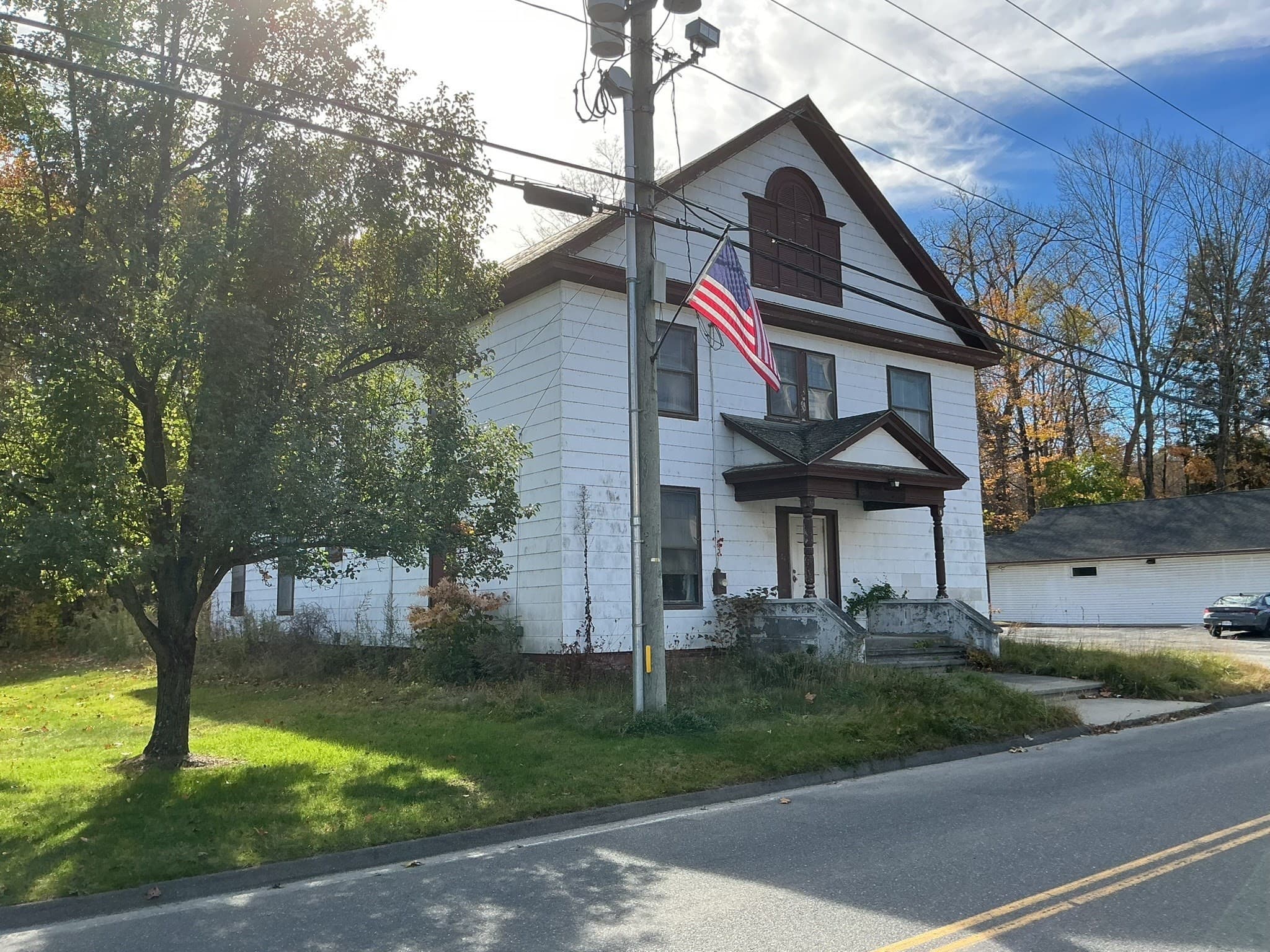 64 Main St, Russell MA 01071