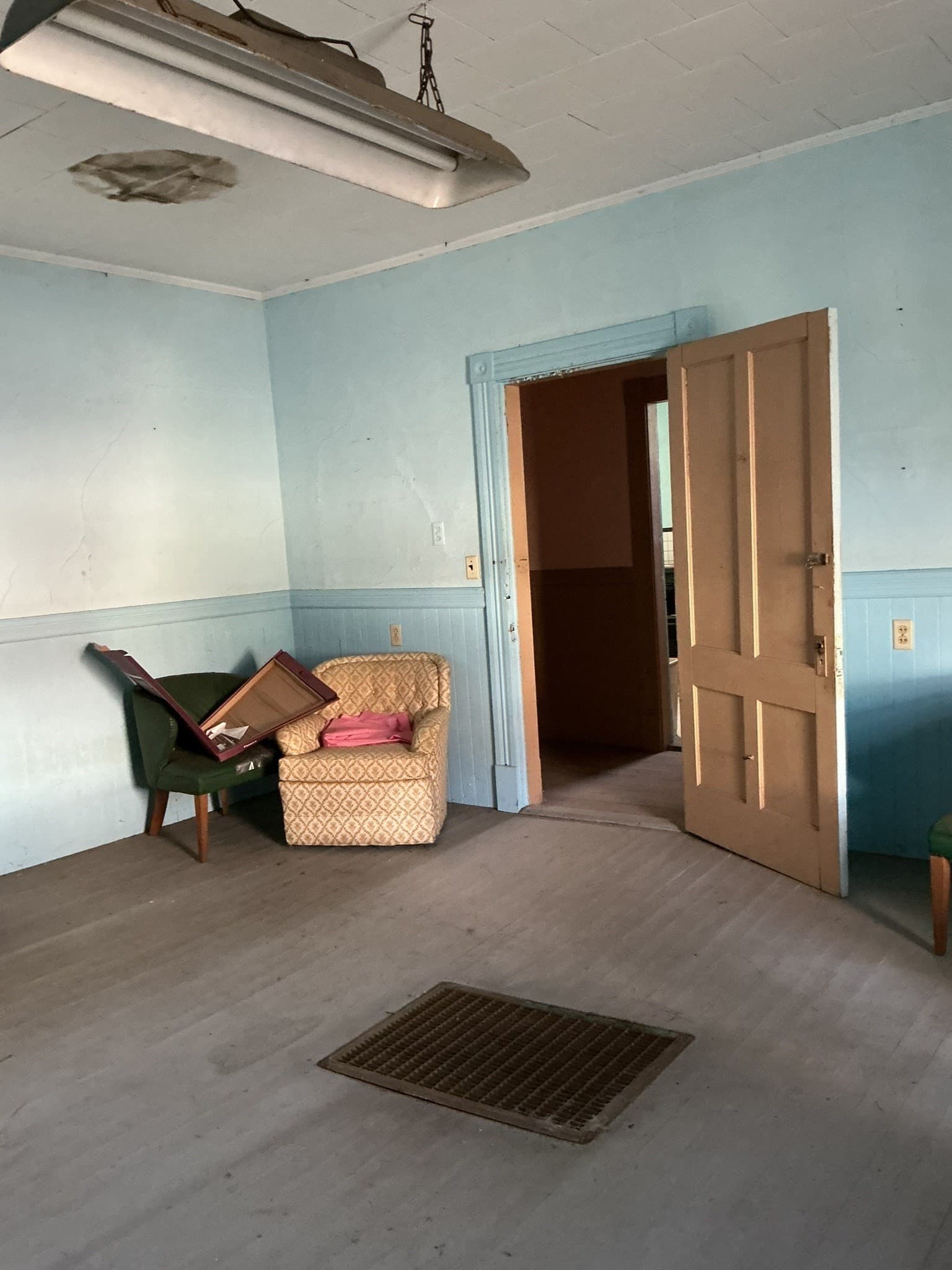 Commercial Sale at 64 Main St, Russell MA 01071, photo 14 of 22