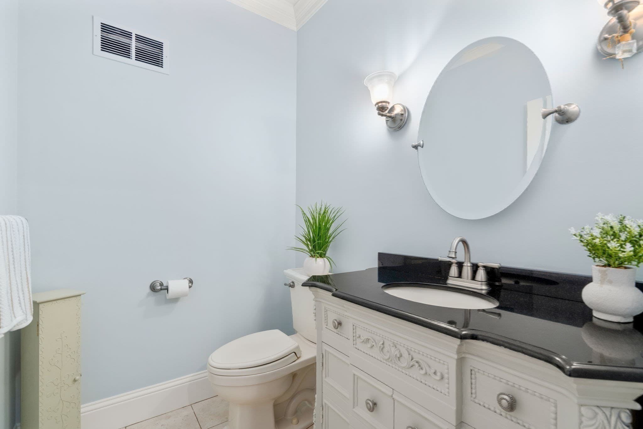 Single Family Residence at 784 Washington St, Franklin MA 02038, photo 30 of 42