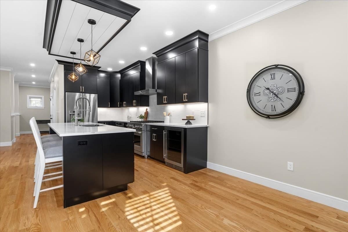 Condominium at 33 Peirce Street # 1, Waltham MA 02453, photo 8 of 42