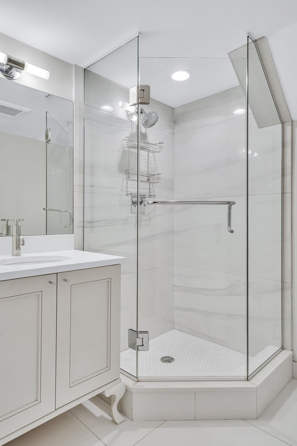 Single Family Residence at 1-7 Brattle Cir` # 1, Cambridge MA 02138, photo 24 of 25