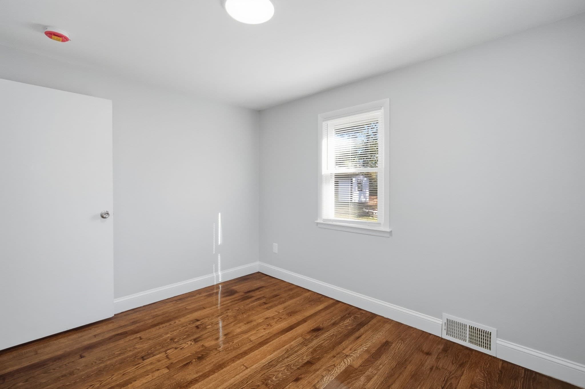 Single Family Residence at 89 Juniper Dr, Springfield MA 01119, photo 23 of 35