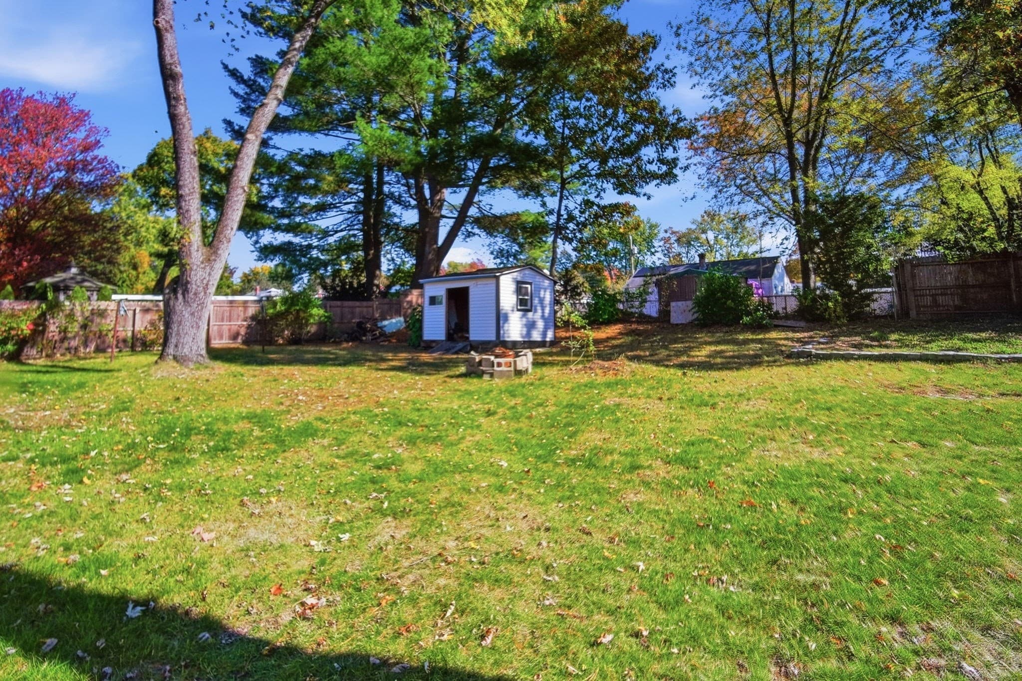 Single Family Residence at 89 Juniper Dr, Springfield MA 01119, photo 34 of 35