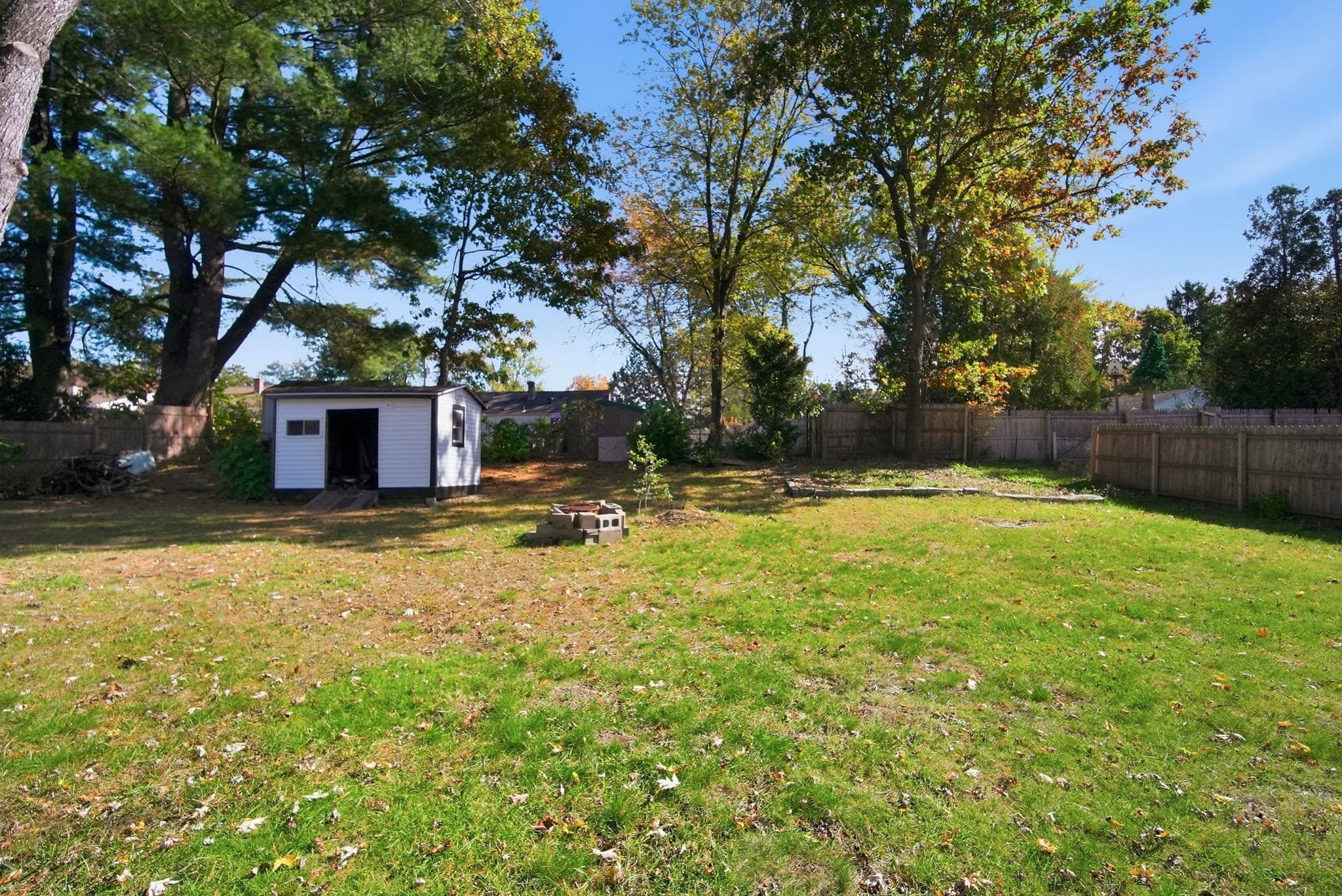 Single Family Residence at 89 Juniper Dr, Springfield MA 01119, photo 33 of 35