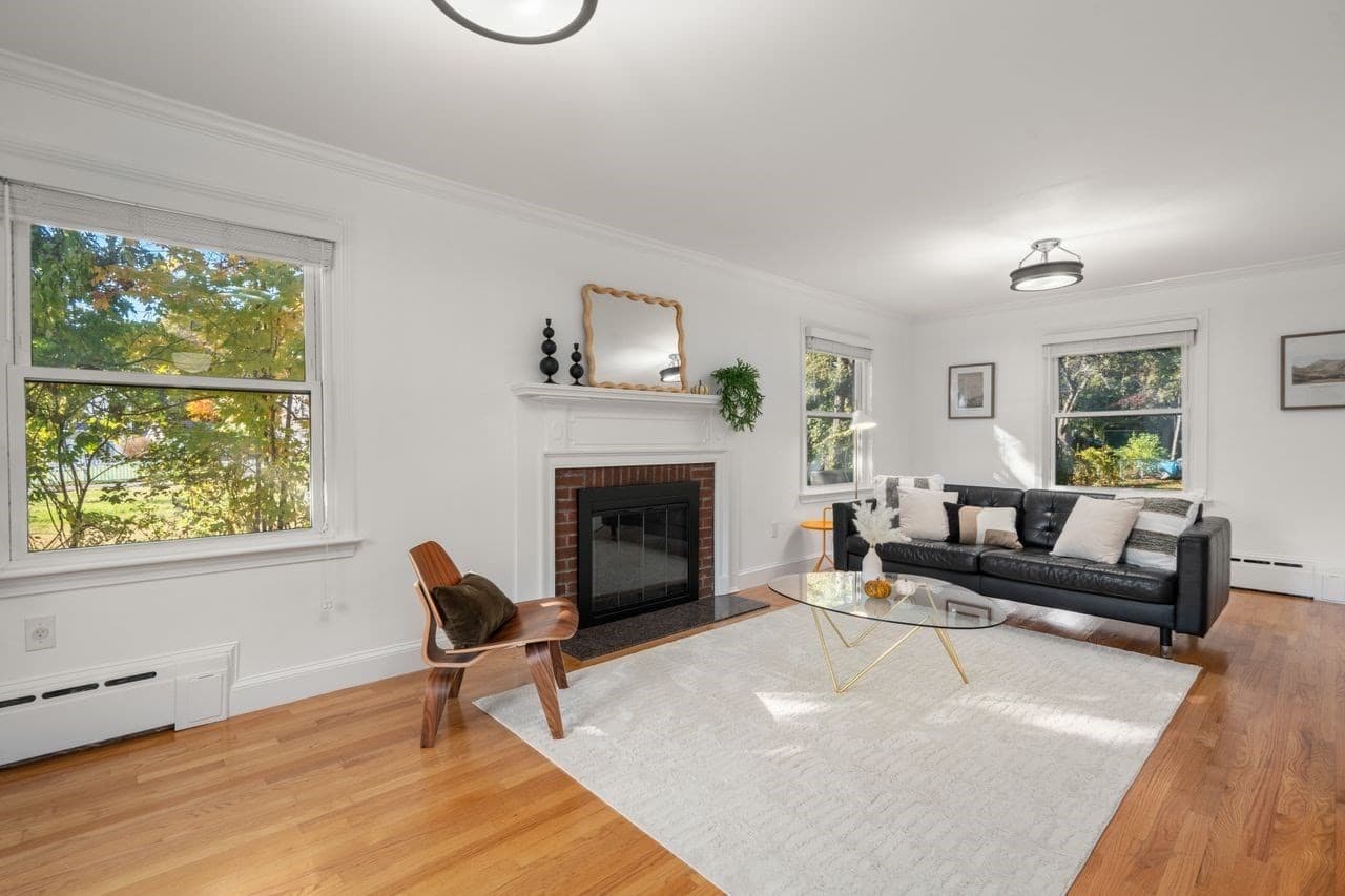 Single Family Residence at 80 Haverhill Street, Andover MA 01810, photo 10 of 30