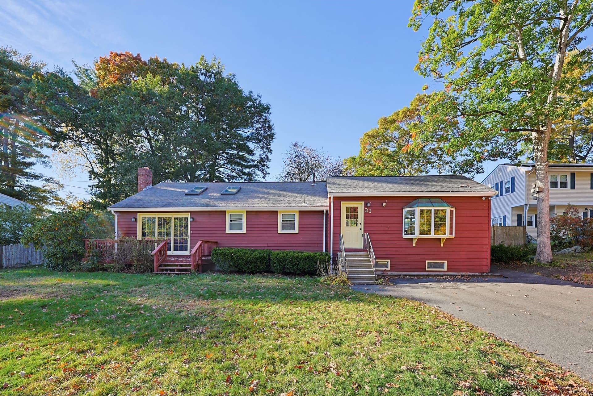 31 Kalmia Rd, Holbrook MA 02343