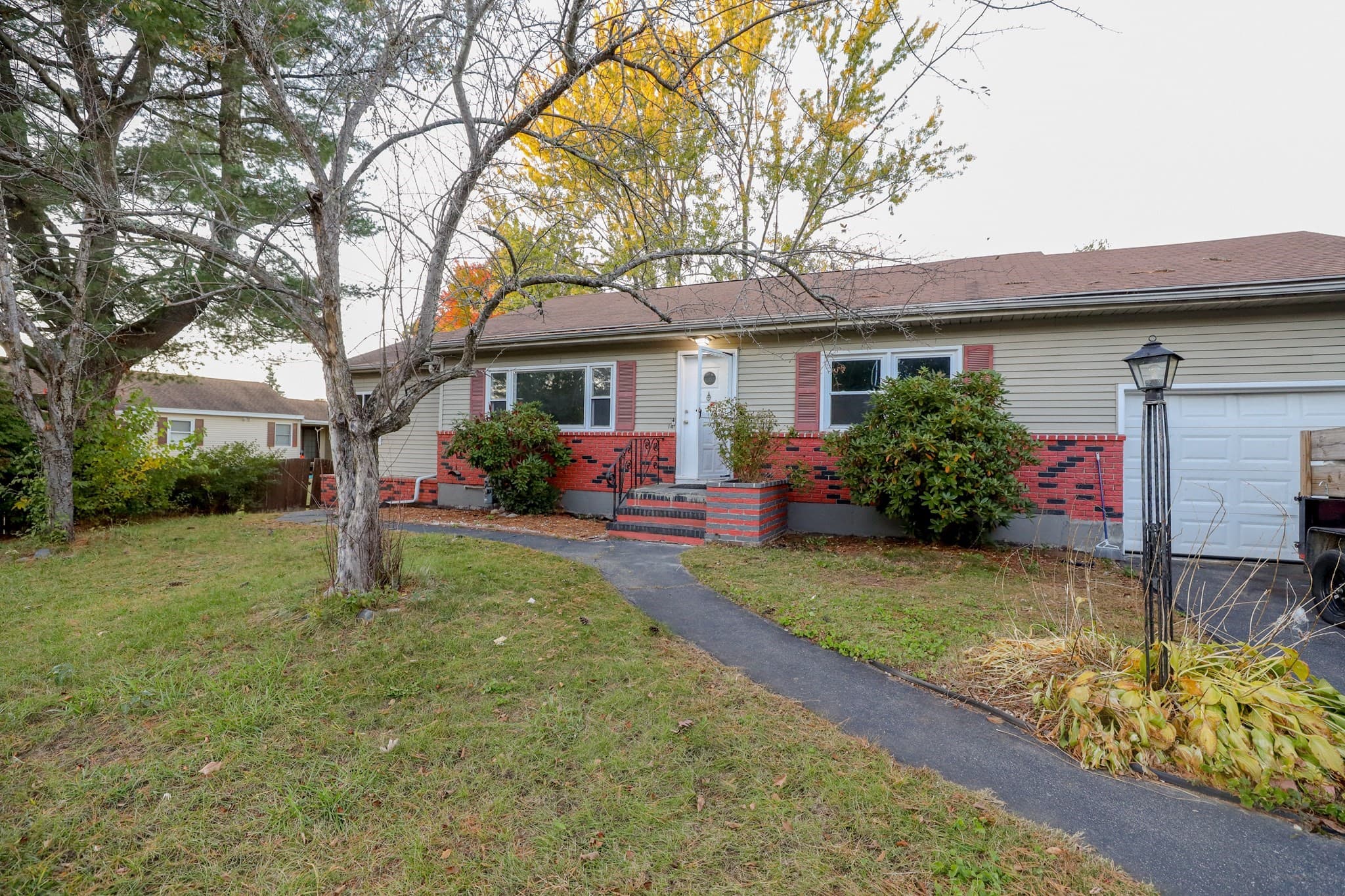 14 Janice Ave, Dracut MA 01826