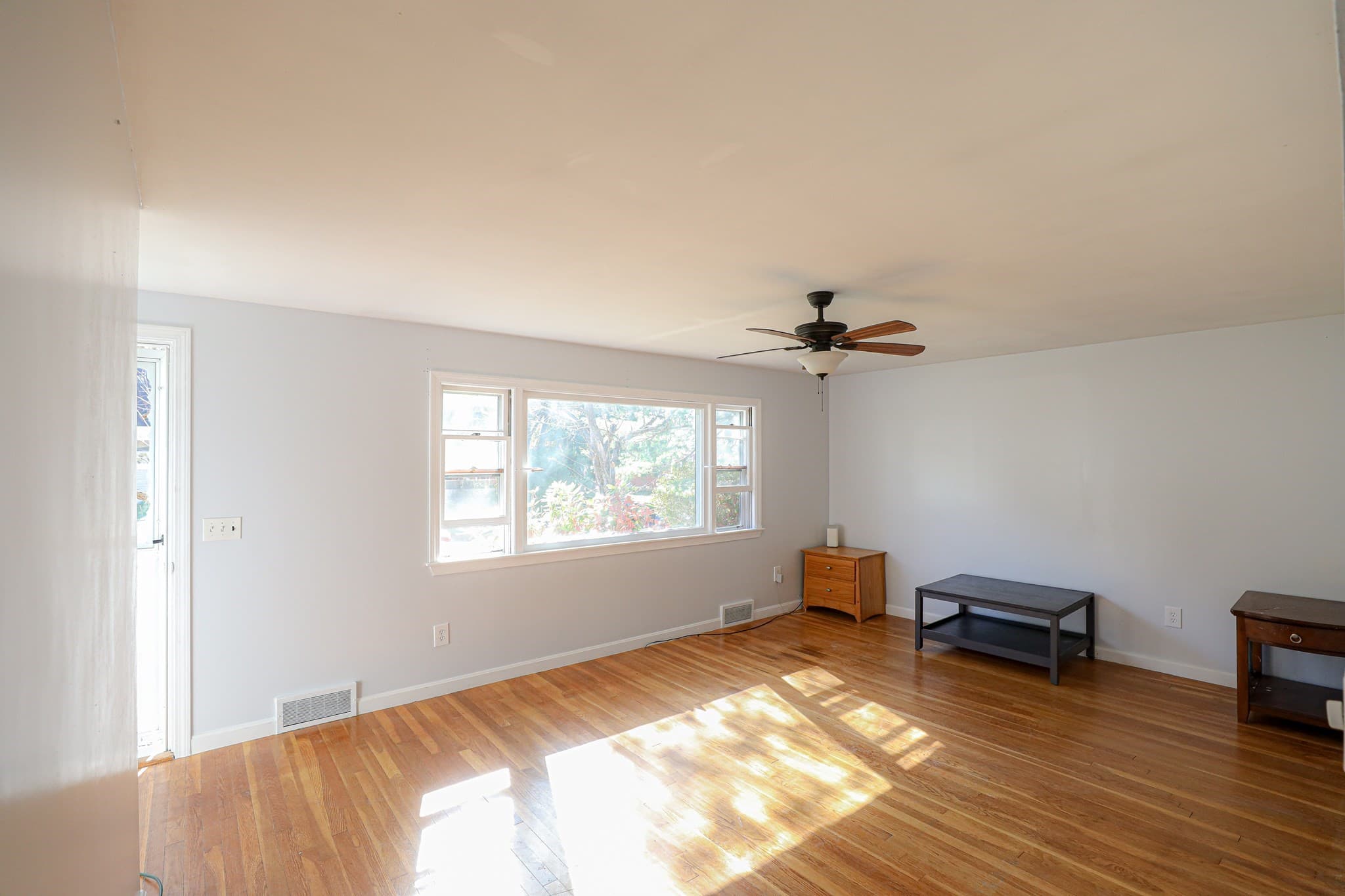 Single Family Residence at 14 Janice Ave, Dracut MA 01826, photo 14 of 17