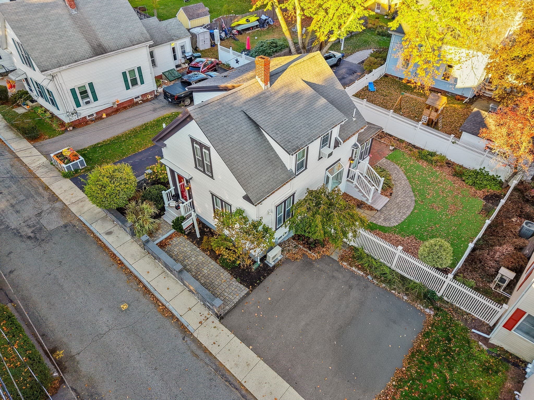 Single Family Residence at 14 Maple Street, Natick MA 01760, photo 2 of 28
