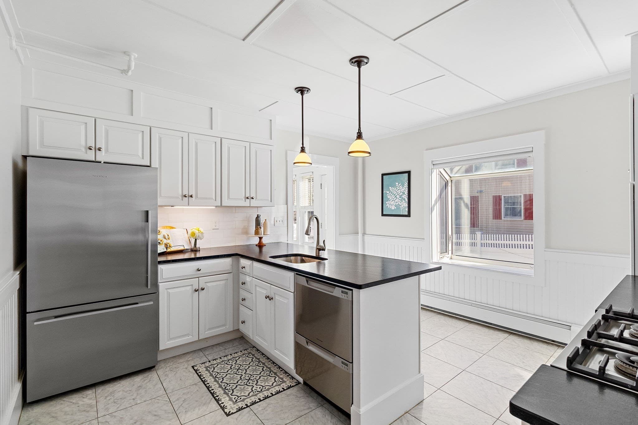 Single Family Residence at 14 Maple Street, Natick MA 01760, photo 3 of 28