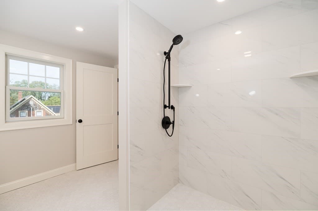 Condominium at 4 Mollie's Lane # B, Gloucester MA 01930, photo 19 of 29