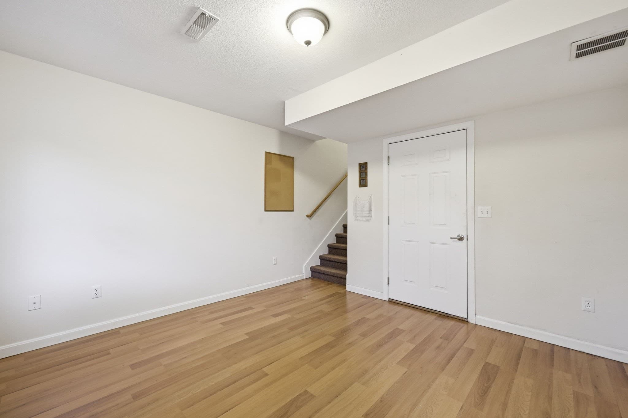Condominium at 10 Regency Ct # 10, Chicopee MA 01020, photo 22 of 26